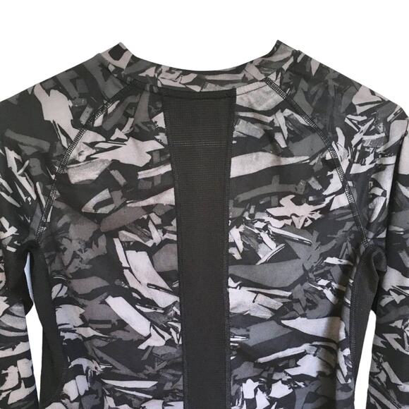 RUSSELL Dri Power Stretchy Camouflage Activewear Shirt in Gray & Black SZ S - Picture 5 of 9